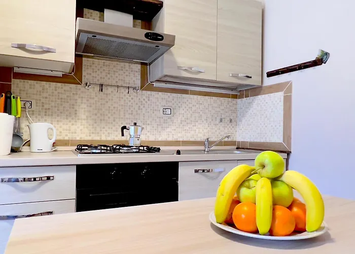 Holiday home Lakefront With Private Garden And Parking