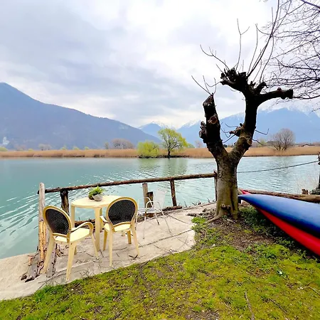 Lakefront With Private Garden And Parking Dascio