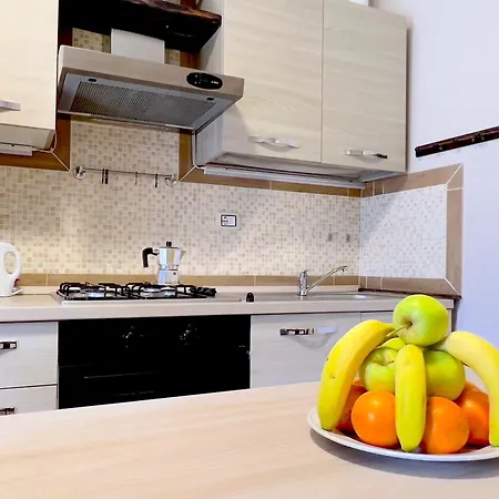 Vakantiehuis Lakefront With Private Garden And Parking